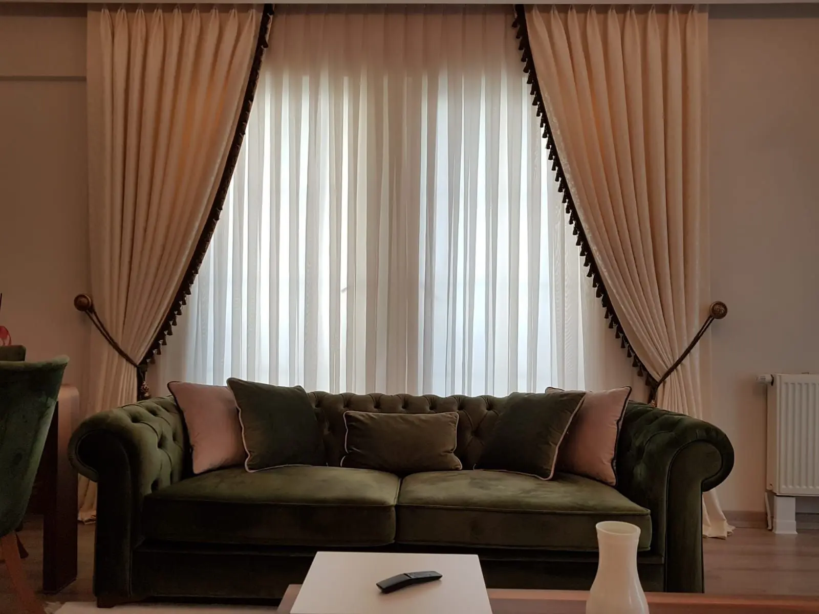 Keçiören’de perde uygulaması — modern iç mekan